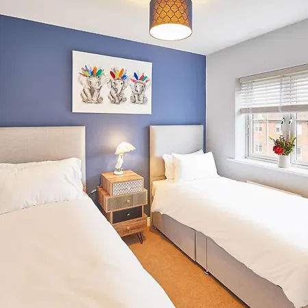 Host & - The Tardis * Marske-by-the-Sea